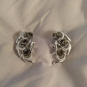 Sarah Coventry clip on earrings
